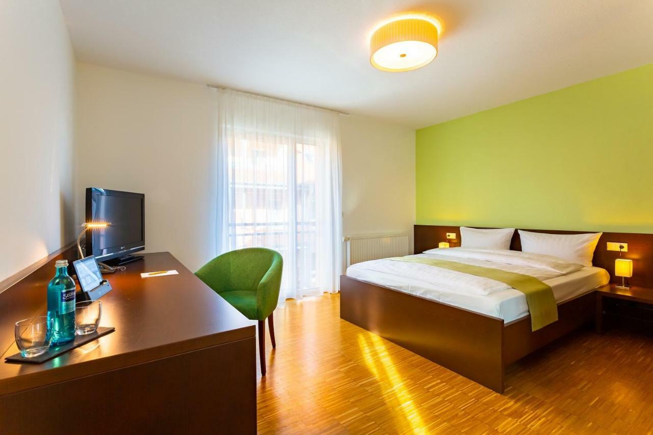Acantus Hotel Weisendorf Ngoại thất bức ảnh